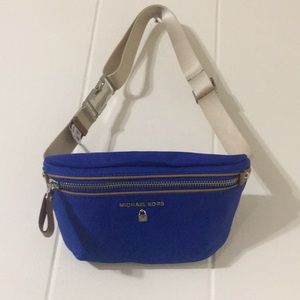 Beautiful Michael Kors pouch